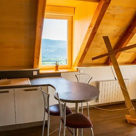 A - 80 M² Avec Balconc *