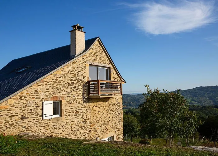 Apartment A - 80 M² Avec Balconc Saint-Côme-dʼOlt