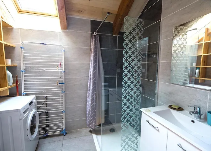 A - 80 M² Avec Balconc Apartment *