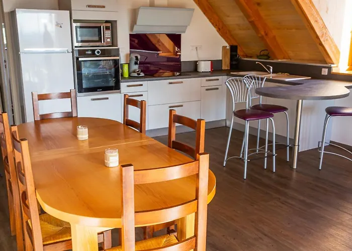 A - 80 M² Avec Balconc Apartment